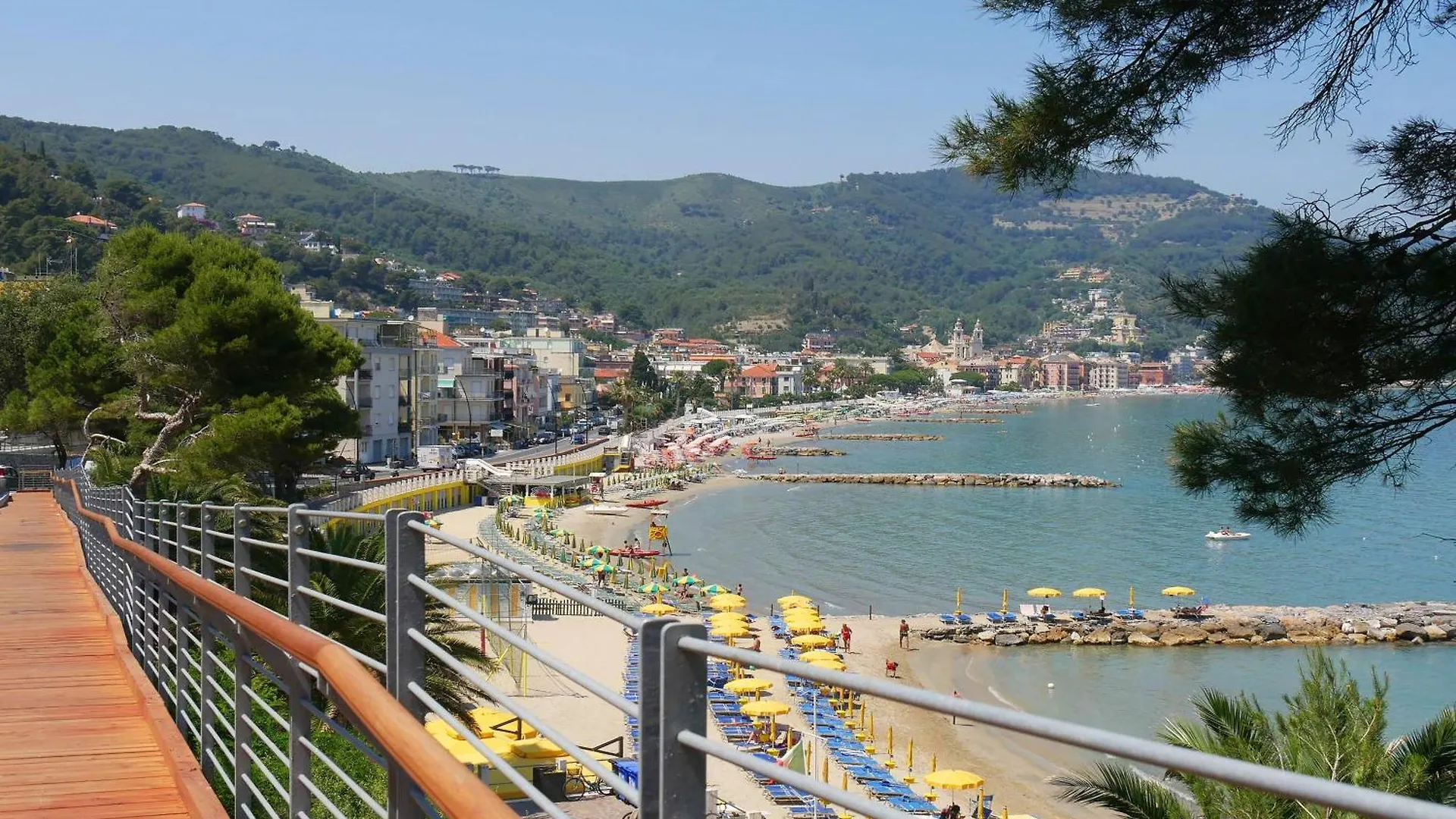 Simply Romantic Sea View - Happy Rentals Alassio