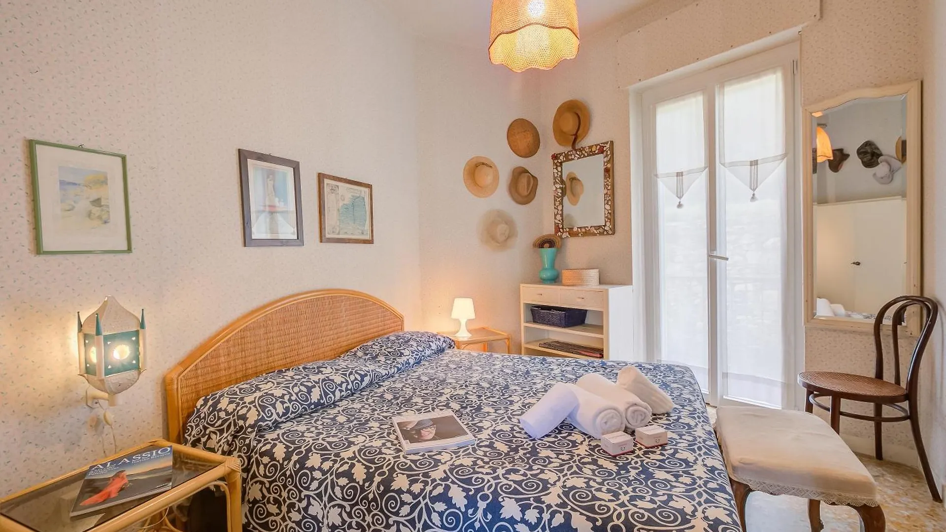 Simply Romantic Sea View - Happy Rentals Alassio